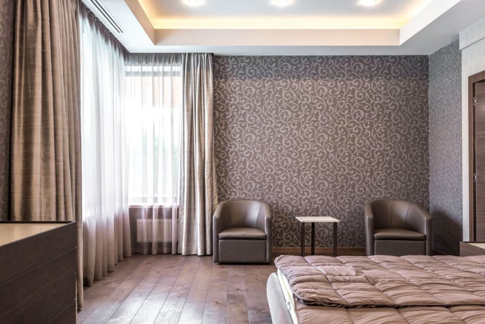 How to apply prepasted wallpaper?