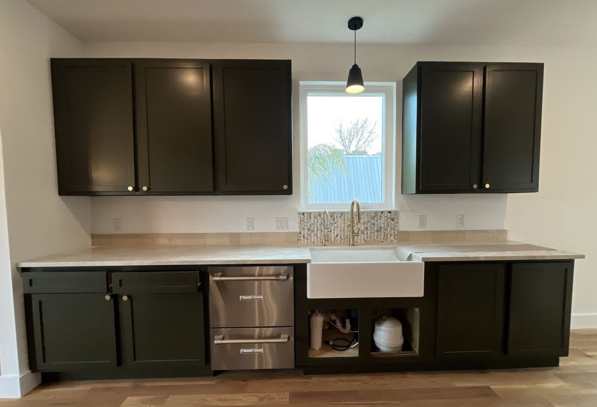 Green paint - kitchen cabinet